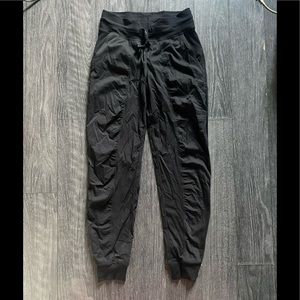 black lululemon dance studio joggers size 4
